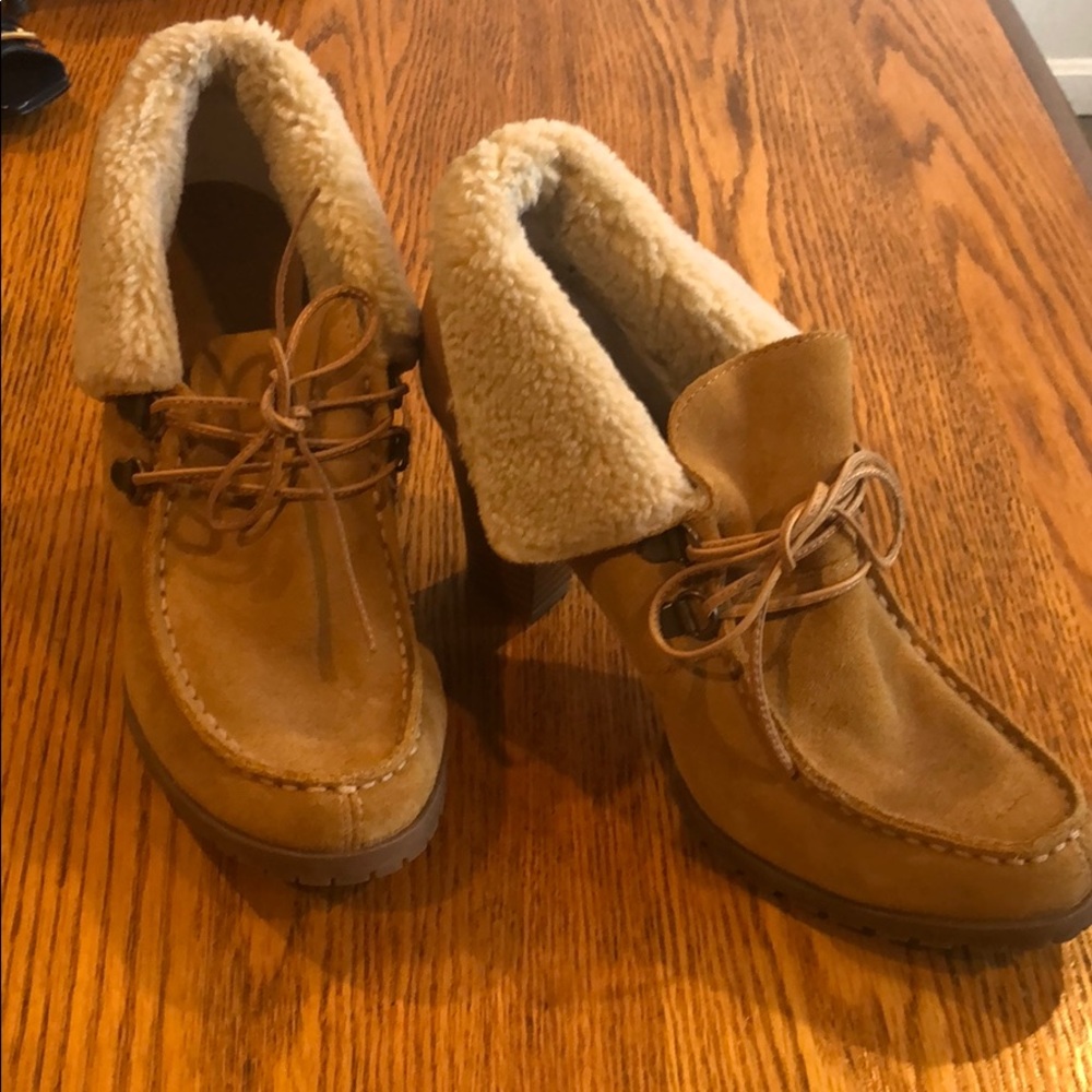 Heeled boot leather upper - Picture 2 of 10